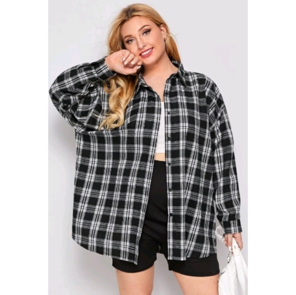 SHEIN Curve Plus Oversized Plaid Button Up Blouse. Size 3XL - Picture 4 of 13